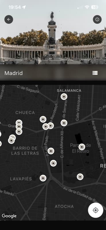 Pantalla de Ruthy mostrando lugares históricos en el mapa